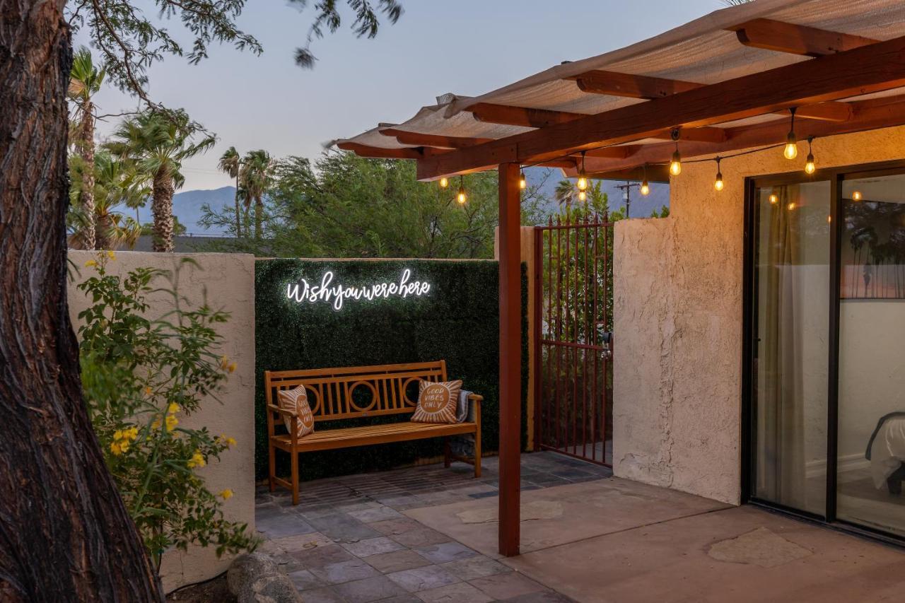 Poolside Palm Springs Paradise Villa Exterior photo